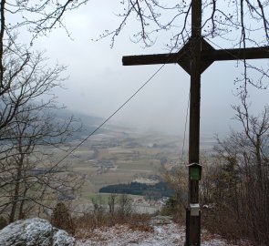 Kaltenbergerkreuz and view of the valley