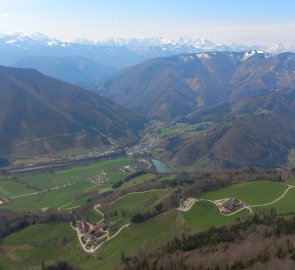 Výhled na Haller Mauern a Sengsengebirge