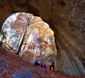 Největší skalní brána na Slovensku ve Strážovských vrších