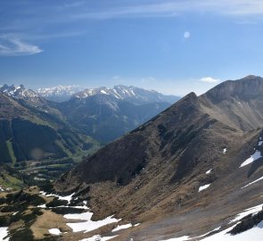 Pohled na pohoří Hochschwab a sedlo Rottörl