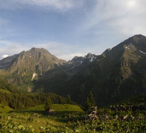 Hora Waldhorn během výstupu u salaší Neue Alm