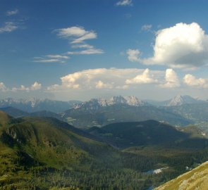 Pohled na Enstálské Alpy z hřebene hory Grosser Hengst