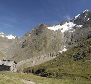 Horská chata Martin Busch Hütte v Ötztálských Alpách