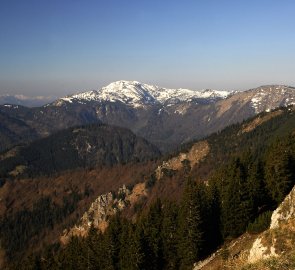 První výhled na sousední Dürrenstein v Ybbstálských Alpách