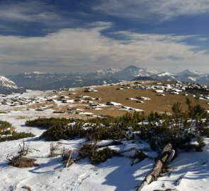 Pohled z hory Windbrube na pohoří Veitch Alpe
