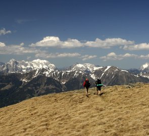 Sestup z vrcholu Himmeleck , v pozadí Národní park Gössause