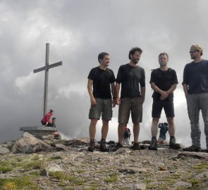 Vrchol Zirbitz Kogel 2 396 m n. m. v Lavantálských Alpách