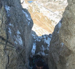 Závěrečný žebřík na vrchol hory Sass de Stria