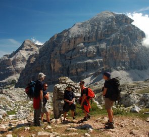 On the trail in the mountain cauldron, with Tofana di Rozes and Tofana di Mezzo in the background