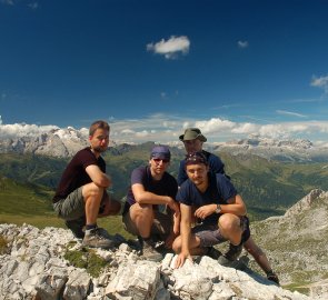 Vrchol hory Averau 2 574 m n. m. v Dolomitech