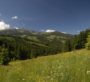 Hora Ďumbier během sestupu do Jánské Doliny