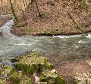 The Bílá voda stream disappears in the Nová Rasovna sinkhole