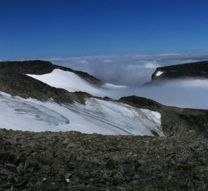 Pohled z vrcholu Galdohpiggenu - nejvyšší hory Norska