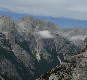 Pohled na druhou nejvyšší horu Julských Alp - Škrlatici