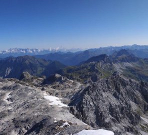 Pohled na Nízké Taury a Dachstein