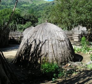 Rodinná vesnice v Mantenga Cultural Village