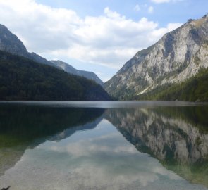 Jezero Leopoldsteiner See - pohled severo-západním směrem