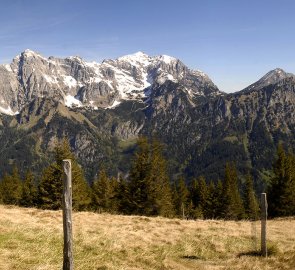 Pohled na Národní park Gesäuse během sestupu z hory Blaseneck