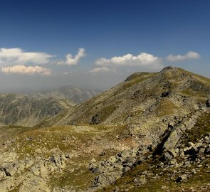 Nejvyšší hora pohoří - Parangul Mare 2 519 m n. m.