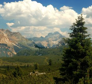 Národní park  Fanes-Sennes-Braies a hory Croda Rossa a Lavinores