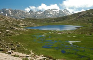 Lehký trek k jezeru Lac de Nino na Korsice