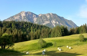 Hike to Mount Sandling in the Salzkammergut