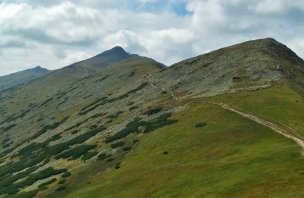 Trasa po části hřebene Nízkých Tater s výstupem na hlavní vrcholy