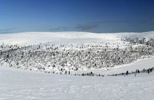 Zimní treking ve finském Národním parku Urho Kekkonen